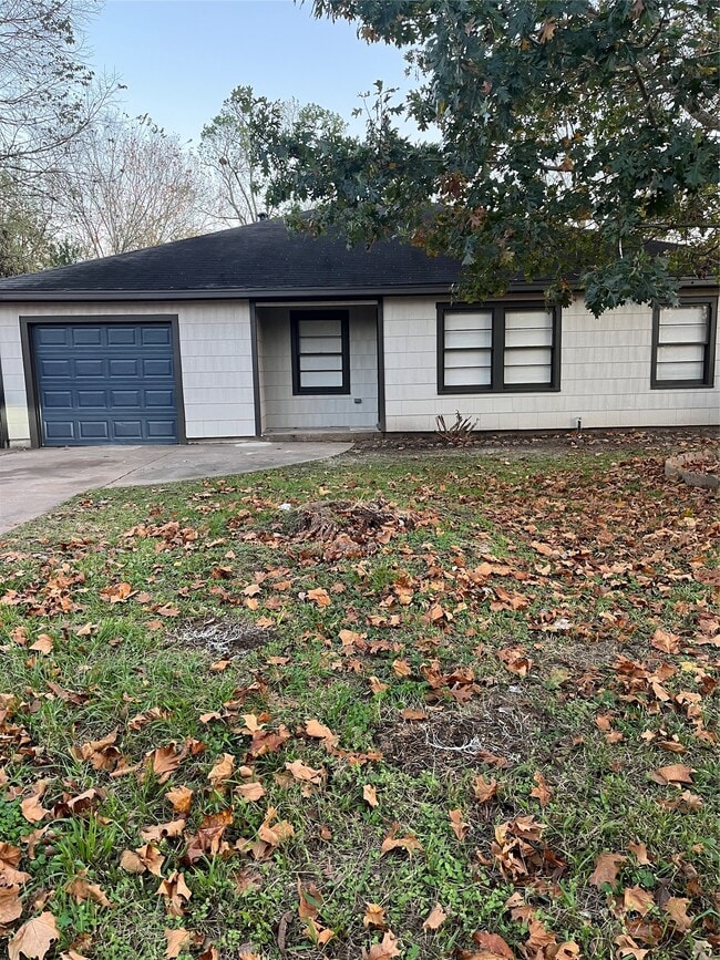 property at 902 Alice St