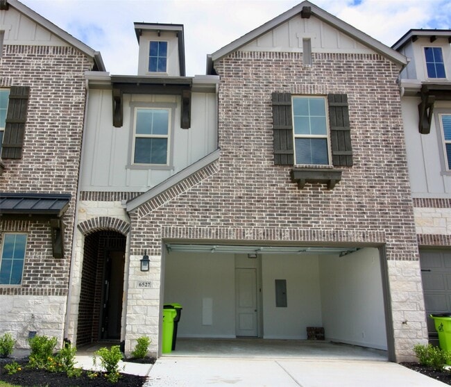 6527 Scarlet Pond Ln in Fulshear, TX - Foto de edificio - Building Photo