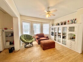 2586 N Cramer St in Milwaukee, WI - Building Photo