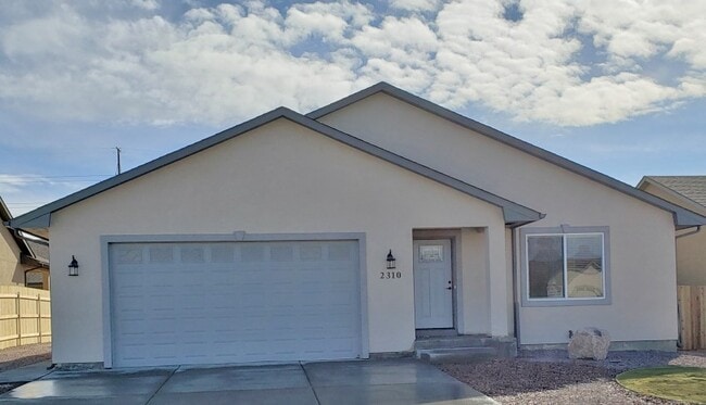 property at 2310 Cliffmoor Ln