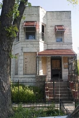 4412 W Monroe St in Chicago, IL - Foto de edificio