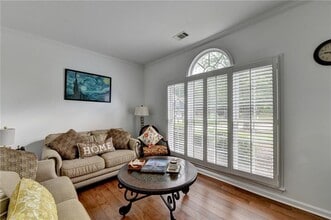 3980 Lost Oak Ct in Buford, GA - Building Photo - Building Photo