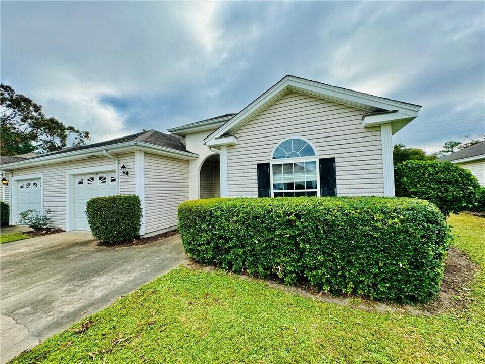 312 Stone Mill Dr in Brunswick, GA - Building Photo