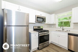 1743 Hunting Creek Ln SE, Unit 212101 in Conyers, GA - Building Photo - Building Photo