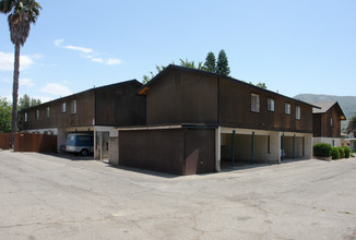 Yale Street  Family Apartments in Santa Paula, CA - Building Photo - Building Photo