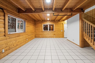 1005 Seawolf Dr in North Pole, AK - Building Photo - Building Photo