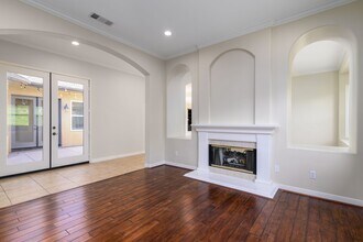 5365 Via Pisa in Thousand Oaks, CA - Building Photo - Building Photo