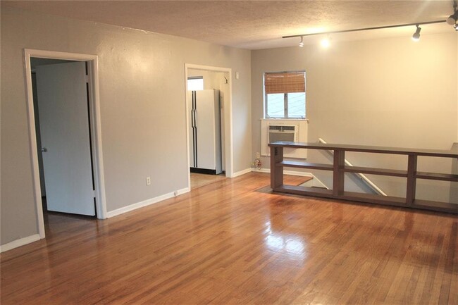 1701 Kipling St-Unit -3606 Dunlavy in Houston, TX - Building Photo - Building Photo