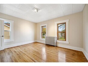 438 3rd Ave W in Shakopee, MN - Building Photo - Building Photo