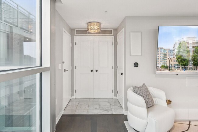 3409 Wilson Blvd in Arlington, VA - Building Photo - Building Photo