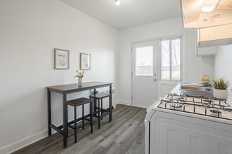 7619 Christophe-Colomb Av in Montréal, QC - Building Photo - Building Photo