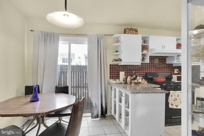 property at 1905 Rodman St