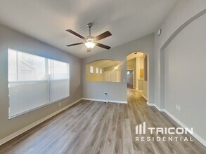 3602 Heron Island Dr in New Port Richey, FL - Building Photo - Building Photo