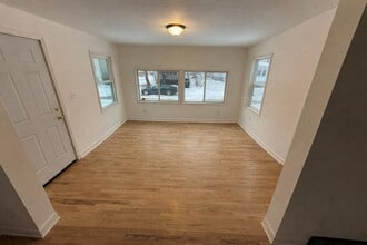 810 4th St in Menominee, MI - Building Photo - Building Photo