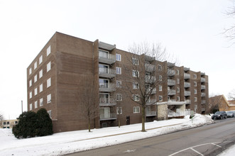 900 Center St in Des Plaines, IL - Building Photo - Building Photo