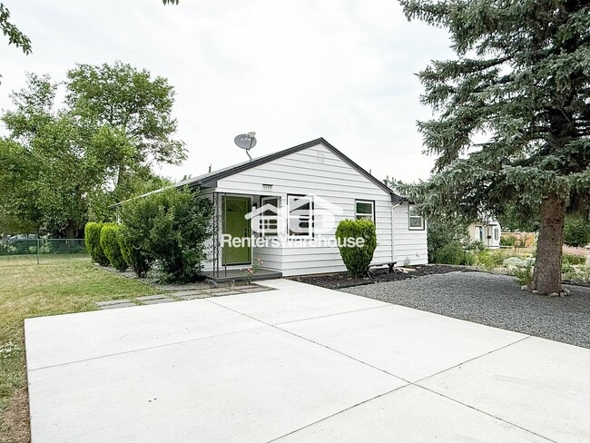 property at 5505 Brentwood St