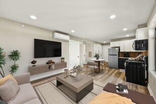 558 Communipaw Ave in Jersey City, NJ - Building Photo