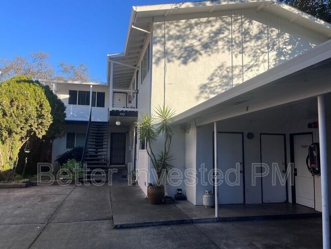 property at 752 Beaver St