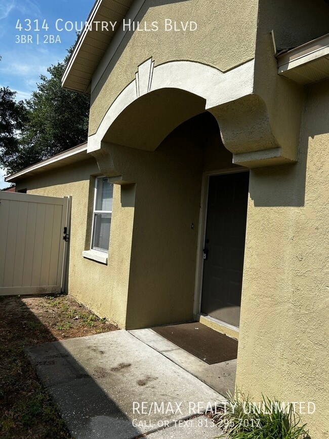 4314 Country Hills Blvd in Plant City, FL - Building Photo - Building Photo