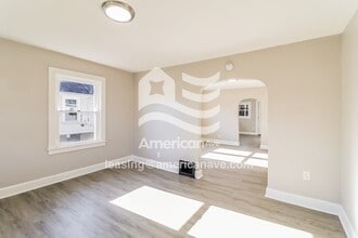 1824 Winona Dr in Middletown, OH - Foto de edificio - Building Photo