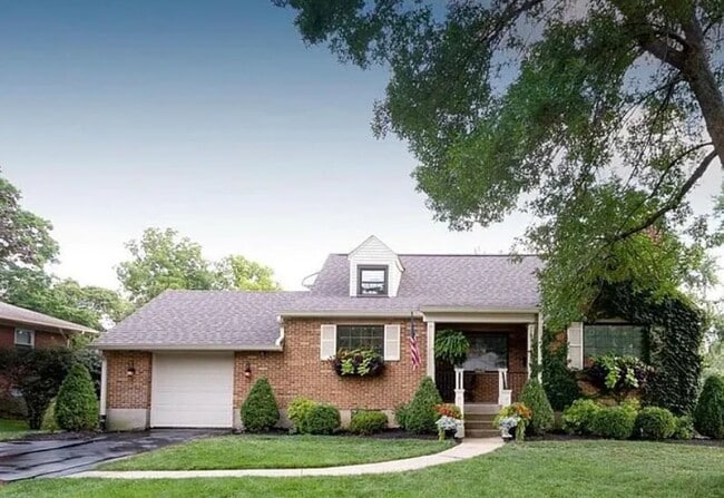 property at 256 Castle Dr
