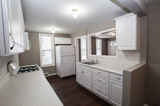 32 Walnut St in Gloversville, NY - Building Photo - Building Photo