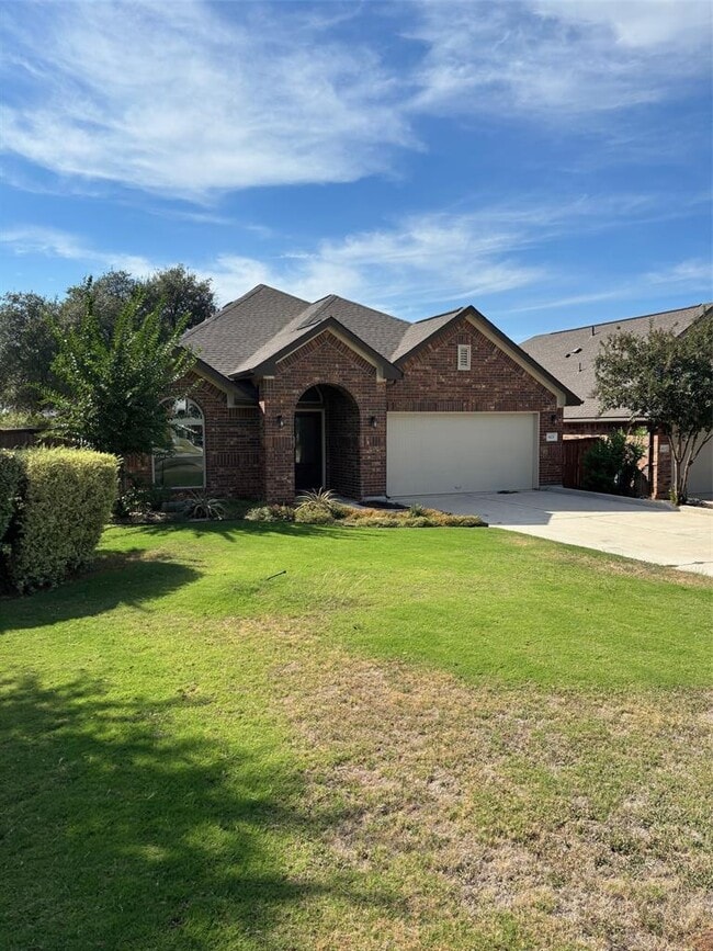 1421 Morning View Rd in Andice, TX - Building Photo - Building Photo