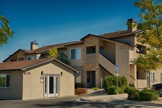 Summerfield Condominiums in Aurora, CO - Building Photo - Building Photo