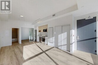 4365 Bloor St W in Toronto, ON - Building Photo - Building Photo