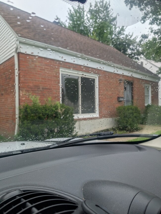 26931 Shirley Ave in Euclid, OH - Building Photo - Building Photo