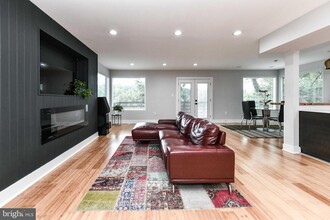 2432 S Culpeper St in Arlington, VA - Building Photo - Building Photo