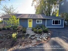 2441 NE 182nd St in Shoreline, WA - Building Photo