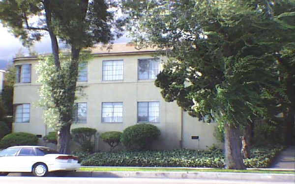 609 W Foothill Blvd in Monrovia, CA - Building Photo - Building Photo