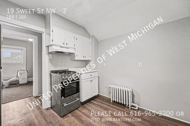 19 Sweet St NW in Grand Rapids, MI - Building Photo - Building Photo