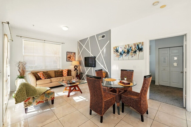 4005 Venetian Bay Dr in Kissimmee, FL - Building Photo - Building Photo