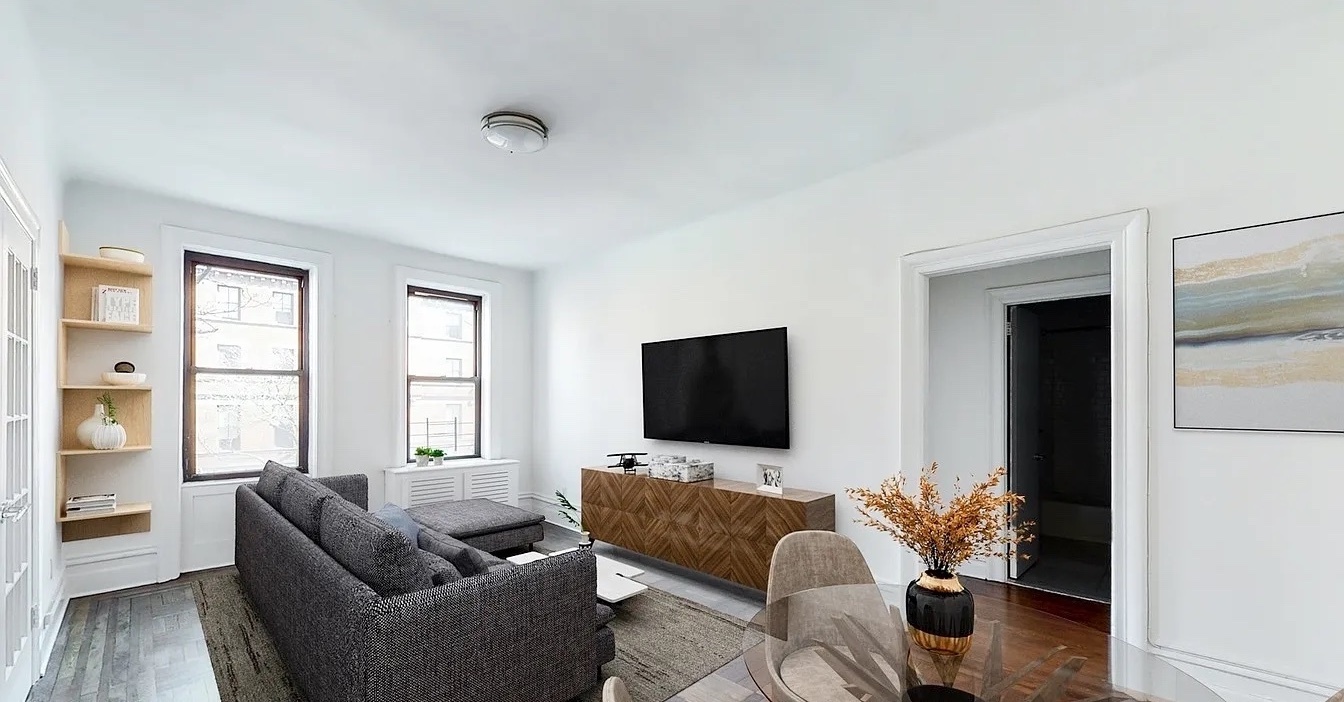 206 W 104th St, Unit 54 in New York, NY - Building Photo