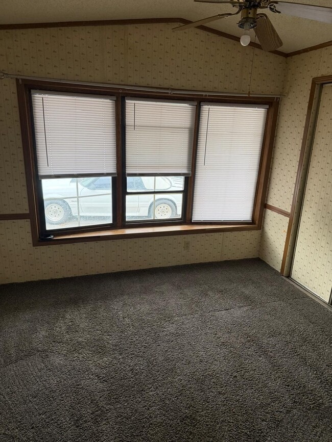 905 W 37th Ave, Unit unit # 5 in Hobart, IN - Building Photo - Building Photo