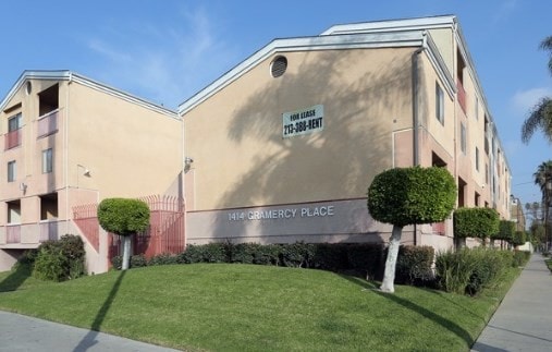 1414 S Gramercy Pl, Unit 20 in Los Angeles, CA - Foto de edificio - Building Photo