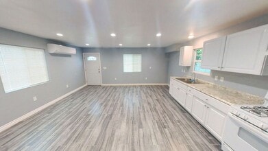 150 W Olive St in Pomona, CA - Building Photo - Building Photo