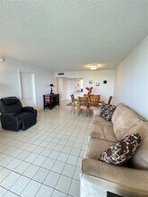 2980 Point E Dr in Aventura, FL - Building Photo - Building Photo