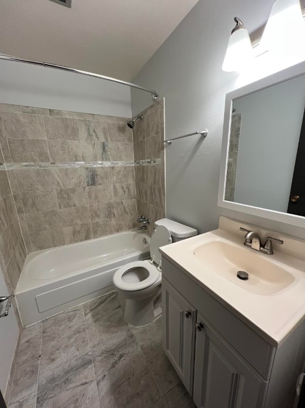 2605 N Frederick Ave, Unit 308 in Milwaukee, WI - Building Photo - Building Photo