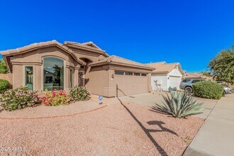 3022 E Captain Dreyfus Ave in Phoenix, AZ - Building Photo - Building Photo