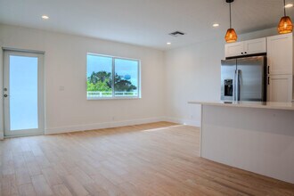 238 SE 1st Ave in Delray Beach, FL - Building Photo - Building Photo
