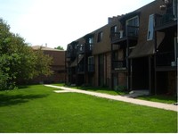 Apple Valley Apartments in Omaha, NE - Building Photo - Building Photo