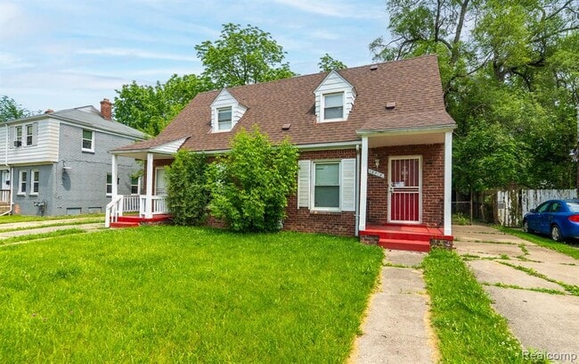 12702 Kelly Rd in Detroit, MI - Building Photo - Building Photo