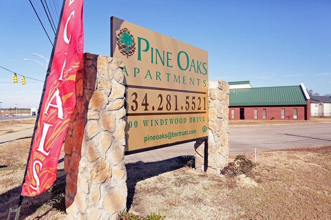 Pine Oaks Apartments in Montgomery, AL - Building Photo - Building Photo