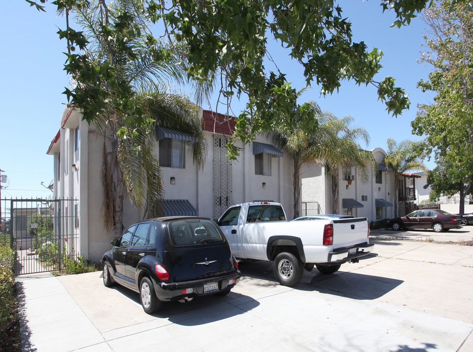 4344-4352 Hamilton St in San Diego, CA - Building Photo