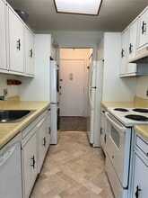 24 Village Park Dr in Fishkill, NY - Building Photo - Building Photo