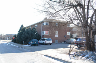 2842 Lincoln St Apartments