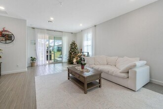 1284 Haywagon Trl in Loxahatchee, FL - Building Photo - Building Photo